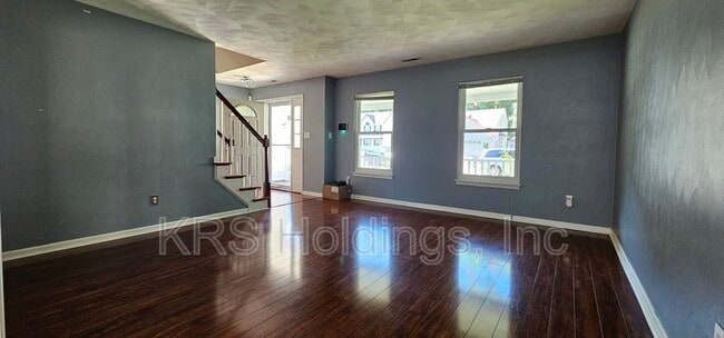 Building Photo - 25 Gallaer Ct