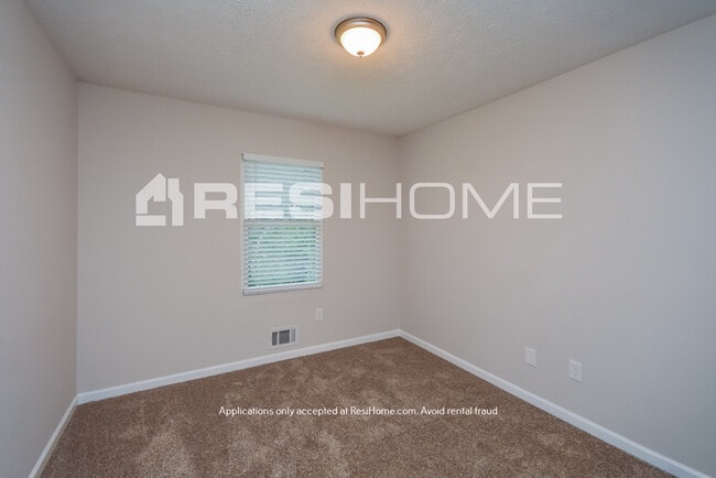 Building Photo - HOME FOR RENT!! ONE MONTH FREE!!