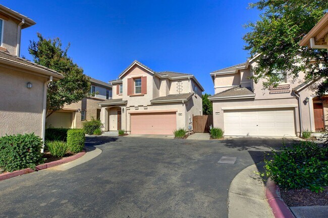 Building Photo - Experience the Best of Lincoln Crossing Living!