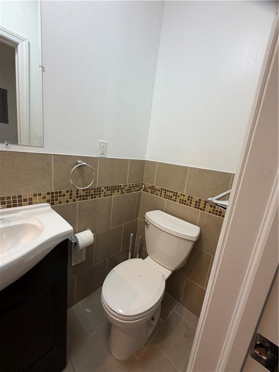 Building Photo - 461 45th St