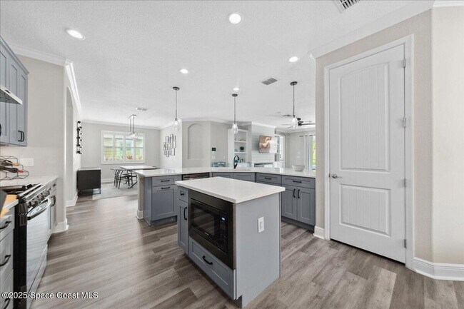 Building Photo - 1155 Shiloh Dr