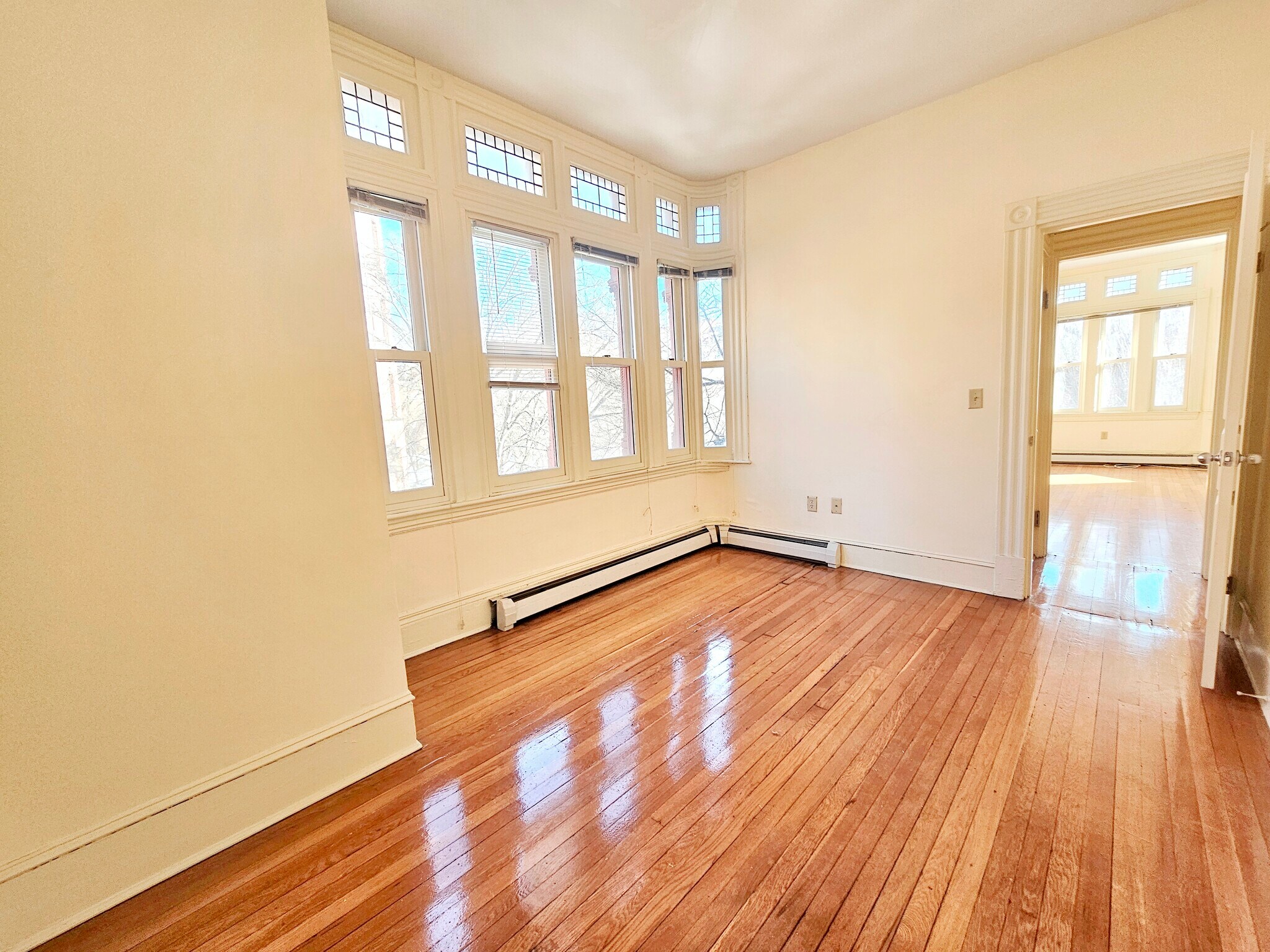 Building Photo - 197 Commonwealth Ave