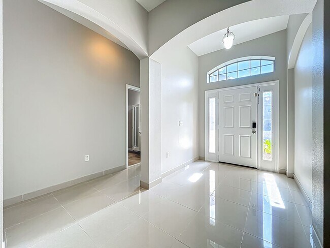 Building Photo - Clermont Pool Home
