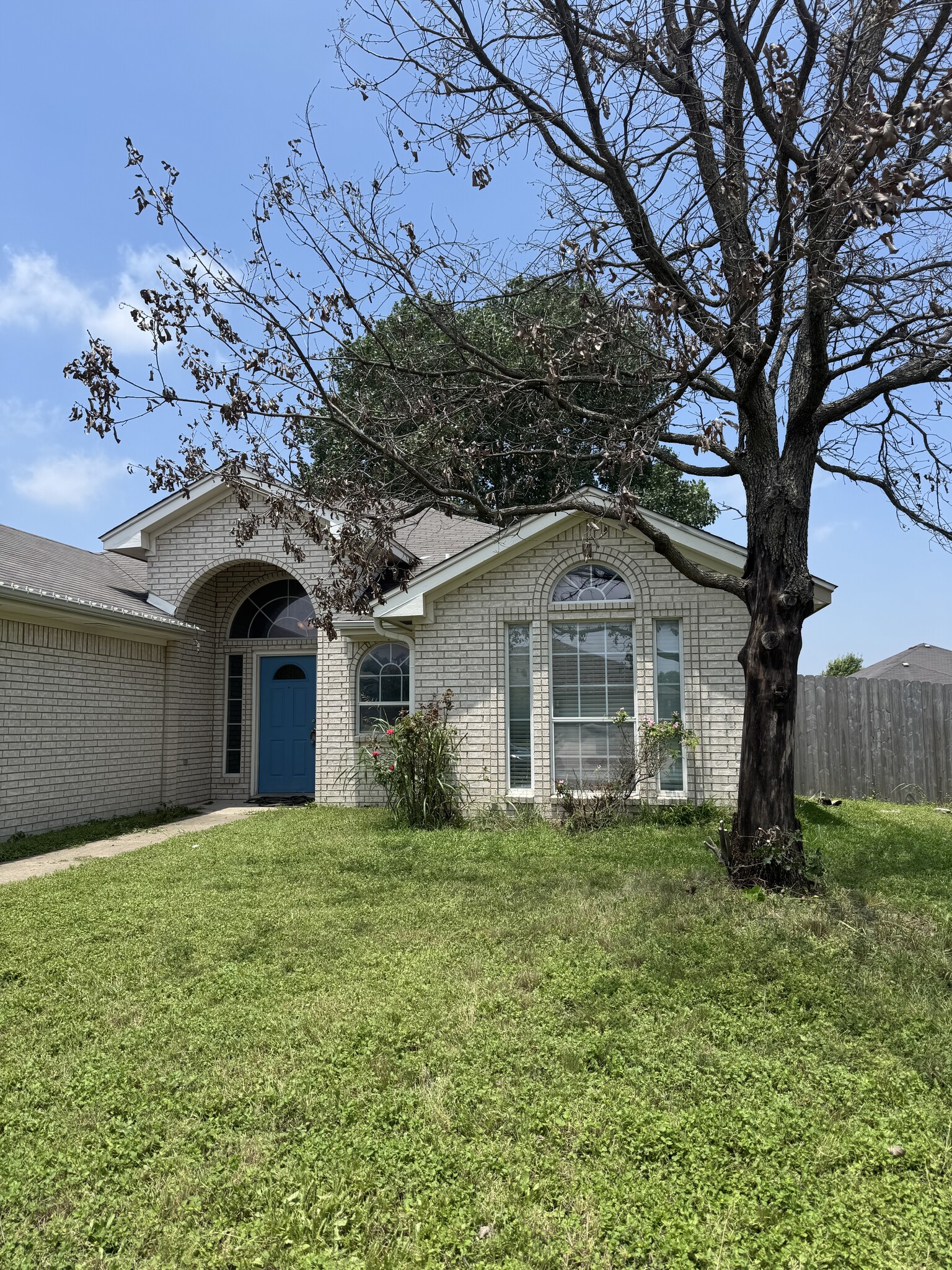 Building Photo - 4301 Capri Dr