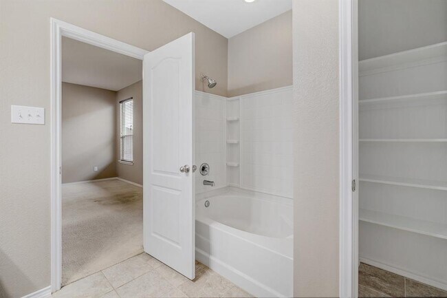 Building Photo - 131 Connor Elkins Dr