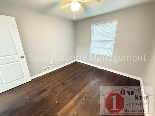 Building Photo - Beautiful 3 Bedroom 1.5 Bathroom Home in K...