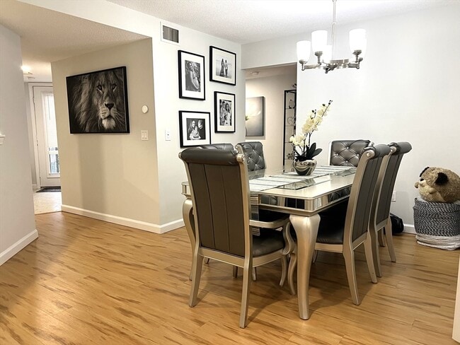 Building Photo - 185 Trailside Way