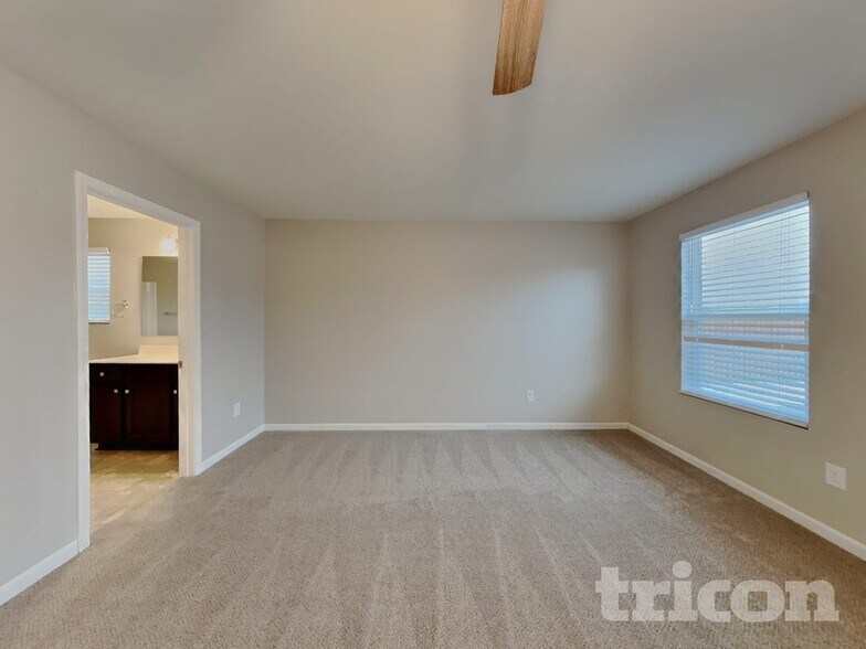 Building Photo - 5008 Shorthorn Way