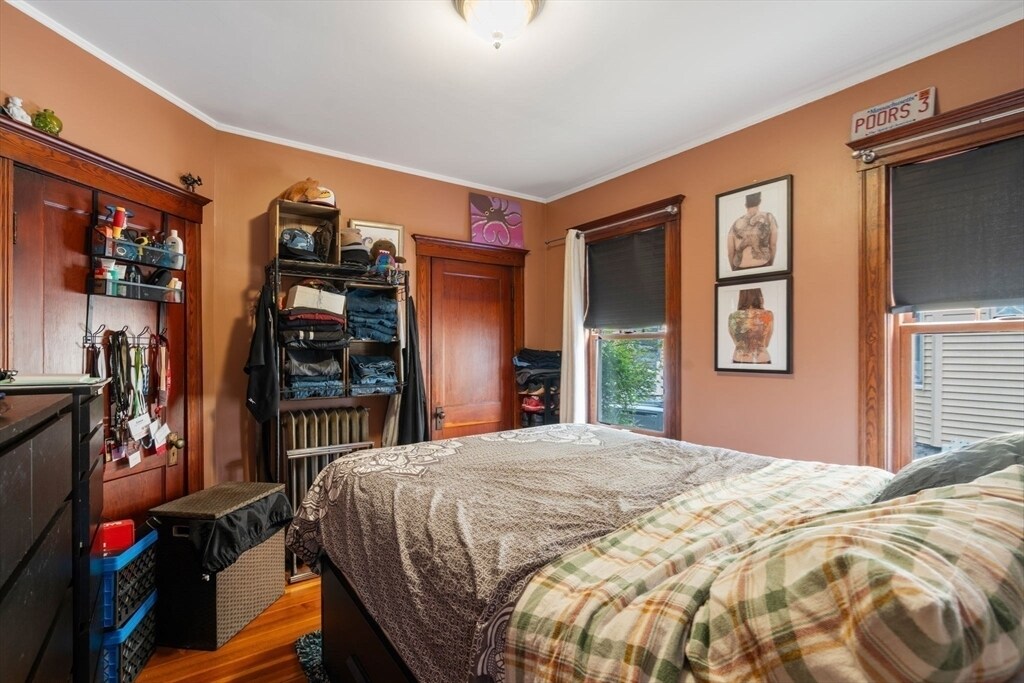 Building Photo - 18 Kingsboro Park