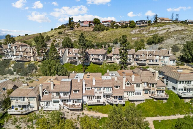 Building Photo - 32126 Canyon Ridge Dr