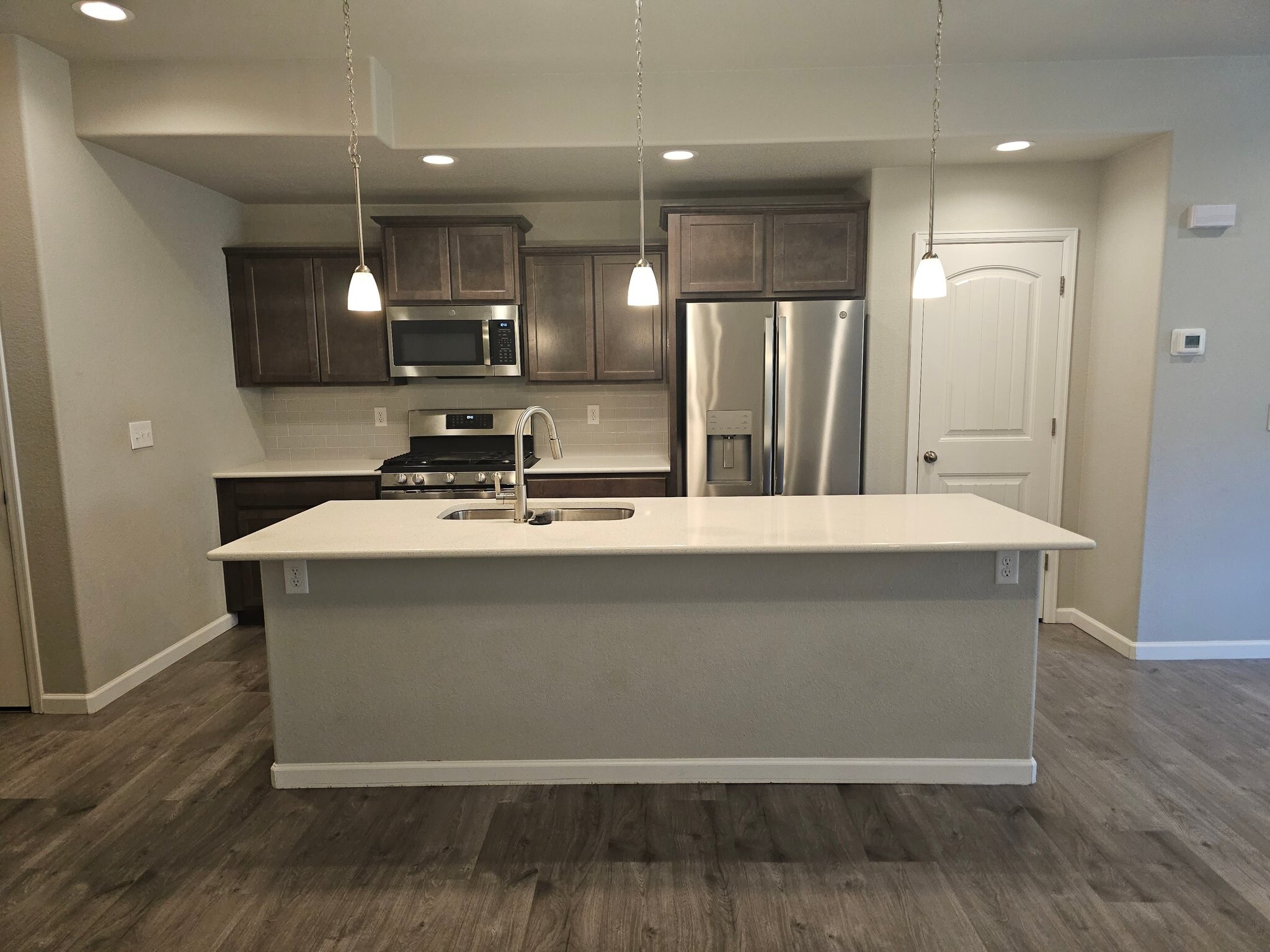 Building Photo - 1055 Petra Heights