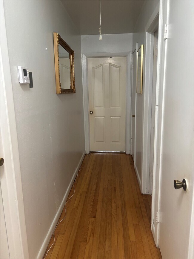 Building Photo - 7310 Yoe St