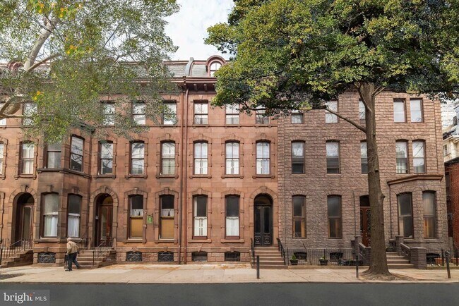 Building Photo - 2011 Spruce St