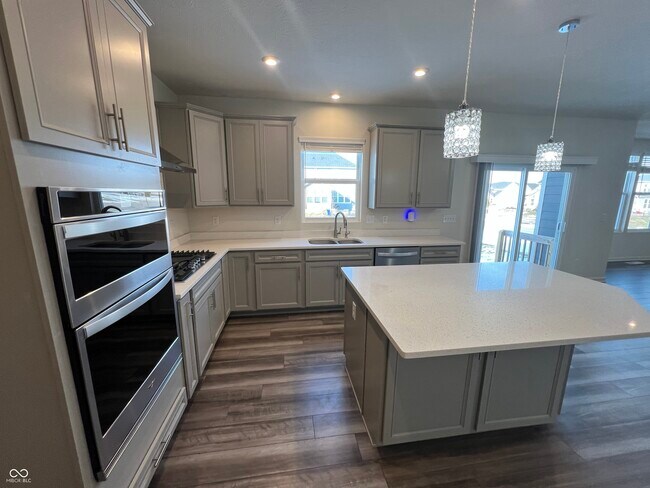 Building Photo - 5374 Noble Crossing Pkwy W