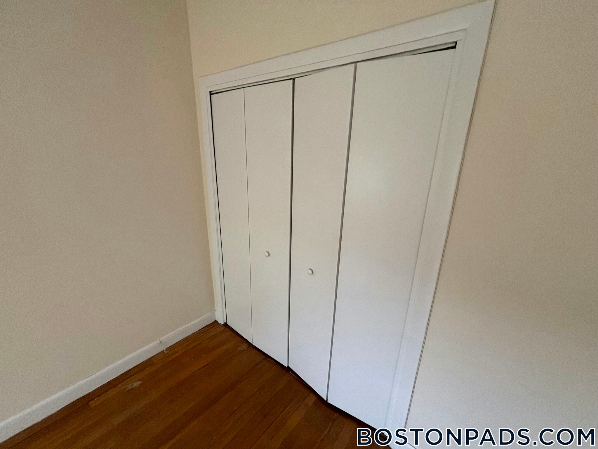 Building Photo - 1137 Commonwealth Ave