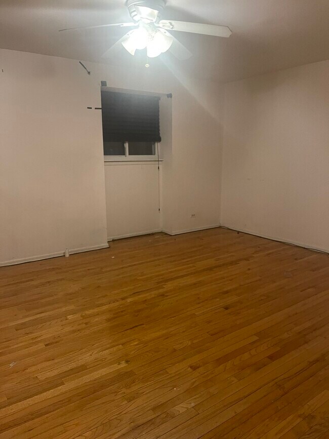 Building Photo - 2074 Lioncrest Dr