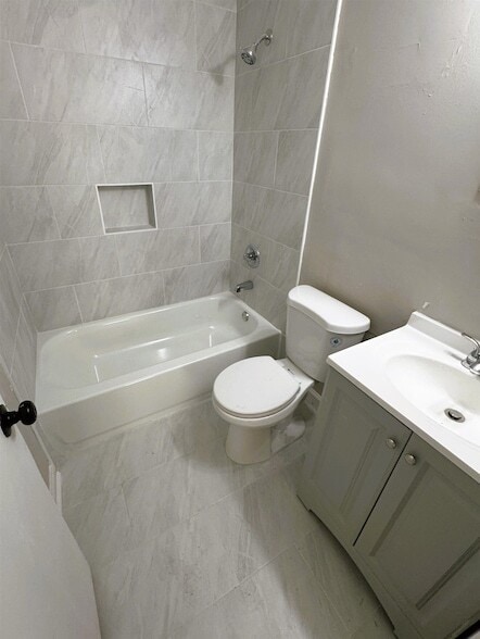 Building Photo - 961 N Perkins Rd