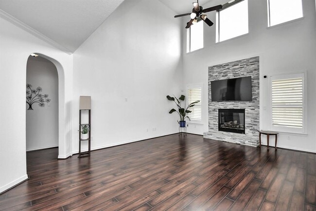 Building Photo - 26535 Ashwood Creek Ln
