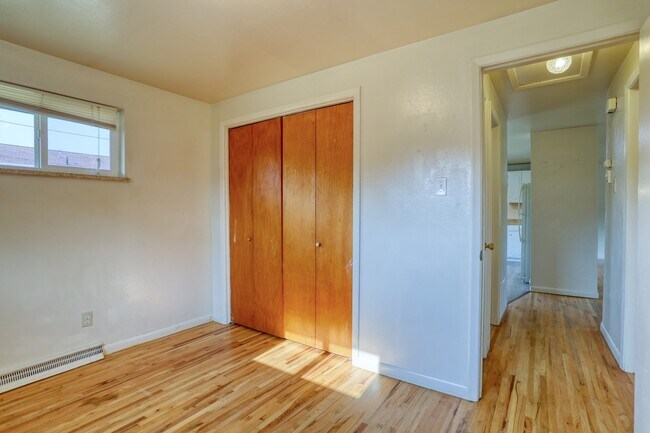 Building Photo - 16311 W 14th Ave