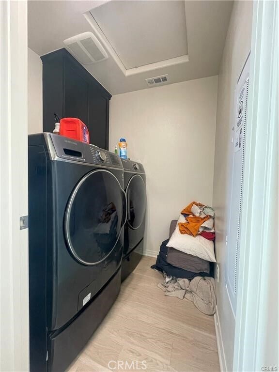 Building Photo - 3141 E Mt Rainier Drive