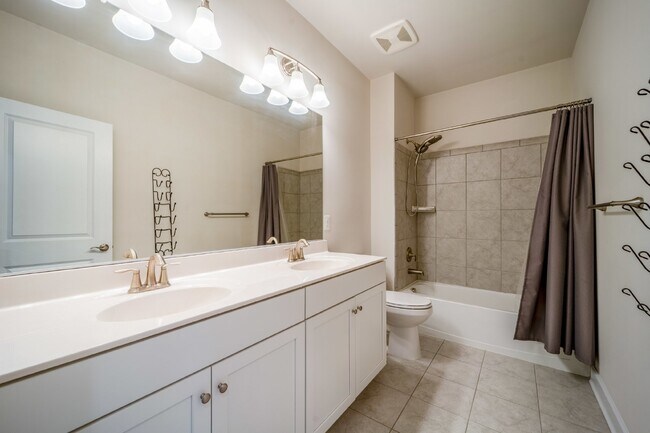Building Photo - Modern Kincora Townhome-Style Condo | 3 Bedrooms | EV Charging | Backing to 165 Acres of Conserva...