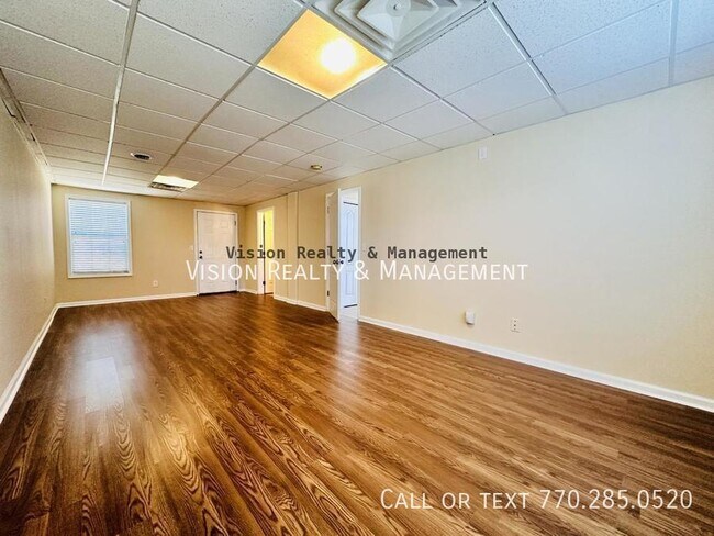 Building Photo - 4841 Ventnore Pl