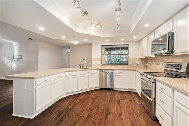 Building Photo - 505 Cullen Ct