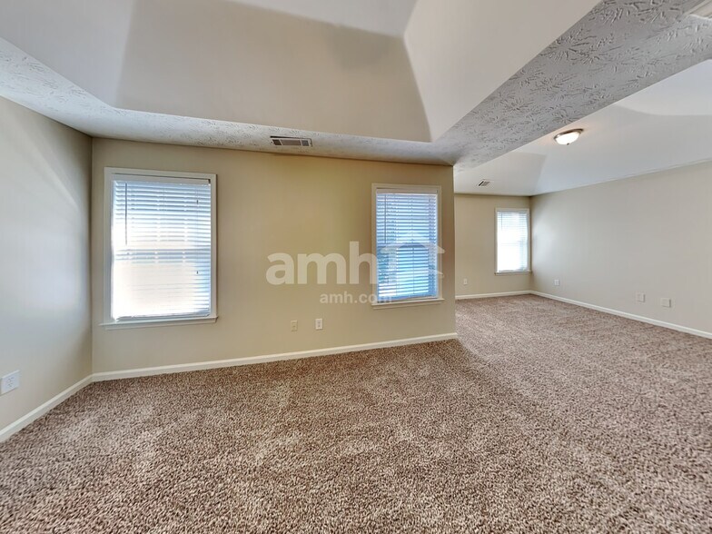 Building Photo - 5390 Spotted Fawn Ct