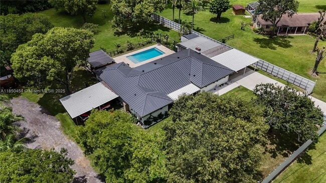 Building Photo - 18300 SW 48th St