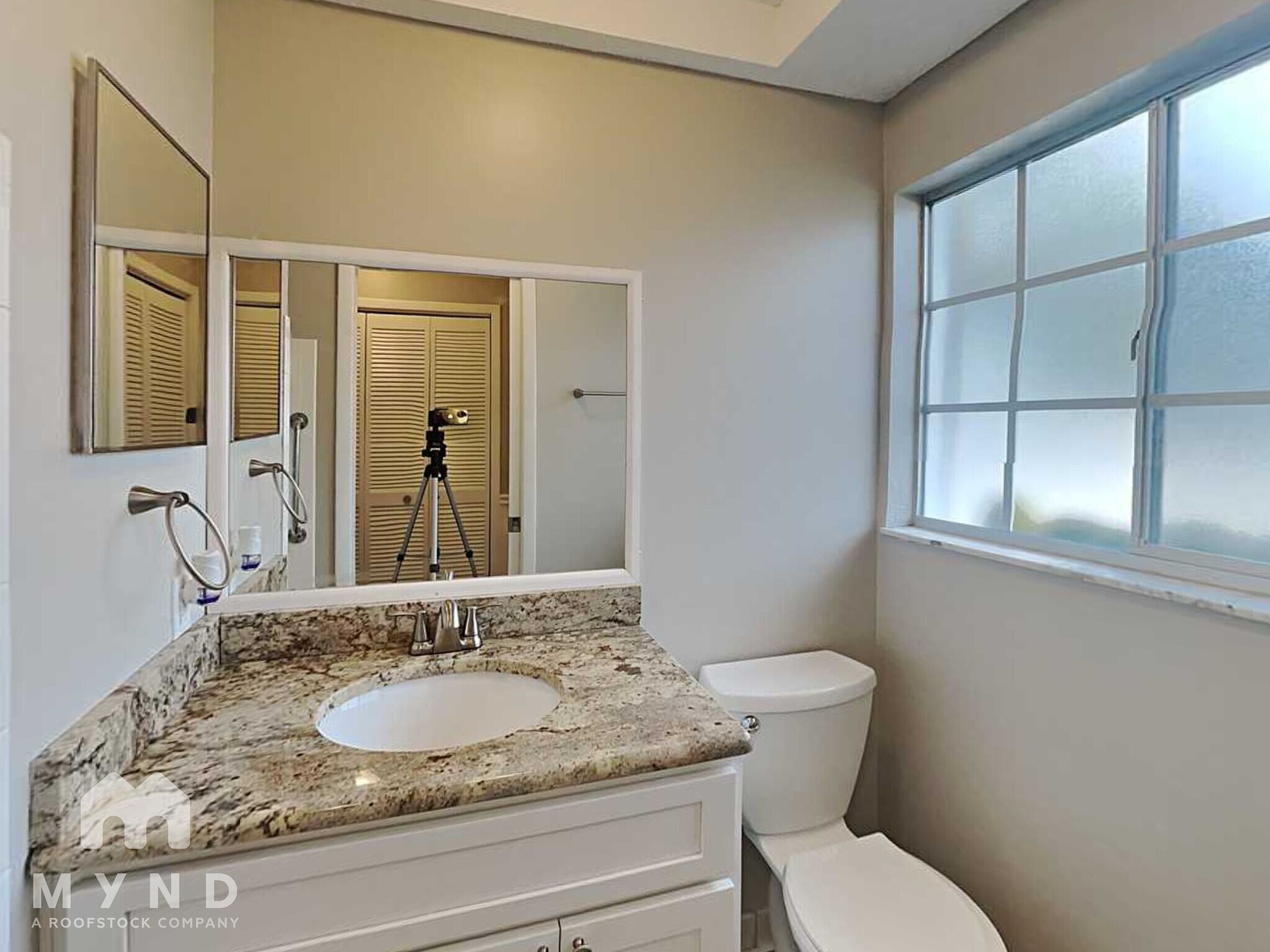 Building Photo - 8610 Sagewood Dr