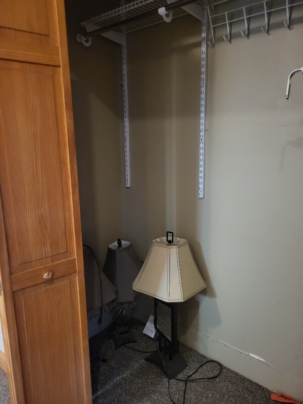 Building Photo - 1121 Monroe Ave