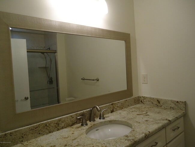 Building Photo - 142 Cross Slope Ct