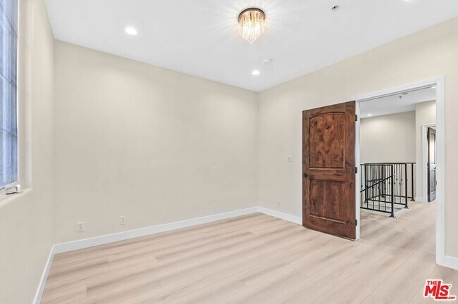 Building Photo - 3833 Huron Ave