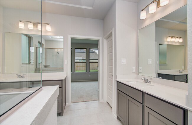 Building Photo - 10731 Aquila Star Dr