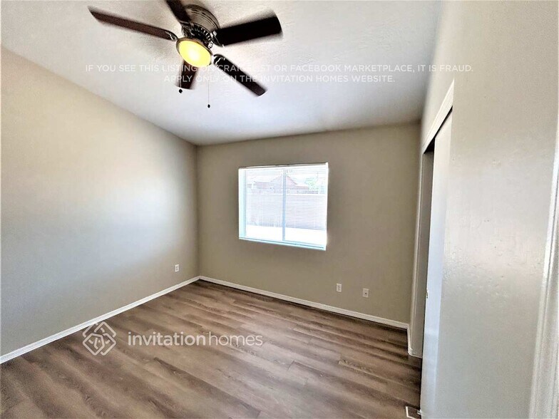 Building Photo - 623 W Romley Ave