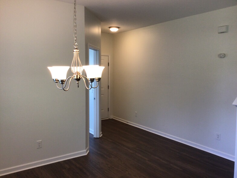 Building Photo - 4139 Medina Ct