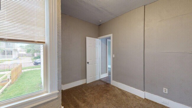Building Photo - 6011 Pear Ave