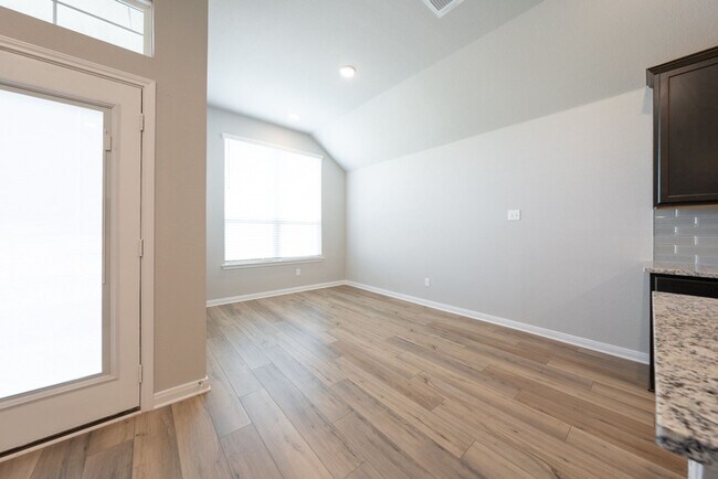 Building Photo - 3 Bed|2 Bath- with Study in Belton ISD