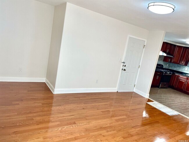 Building Photo - 150-39 21st Ave