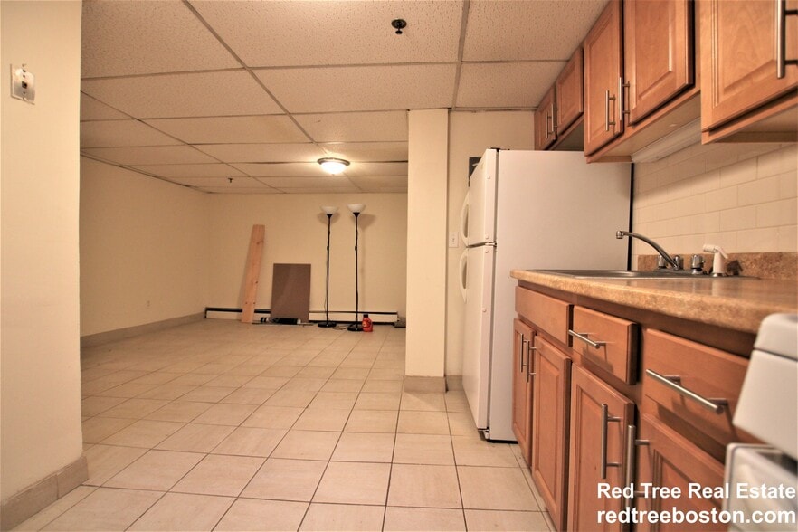 Building Photo - 1160 Commonwealth Ave