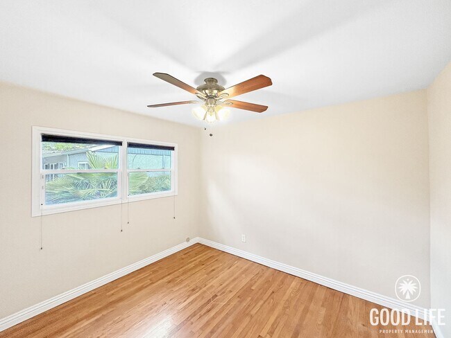 Building Photo - Charming 3BD/2BA w/ A/C, Attached Garage, and Large Yard in La Mesa!