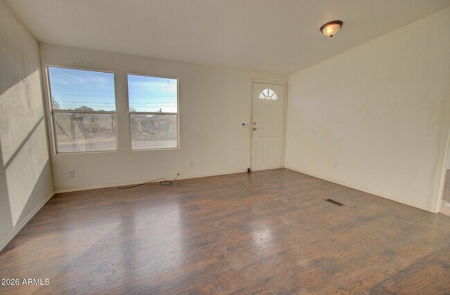 Building Photo - 5706 N Fuchsia St