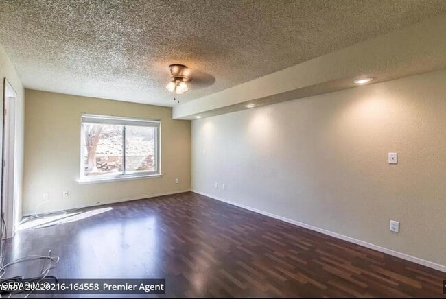 Building Photo - 1416 Plaza Fatima Ct