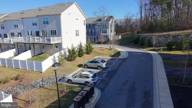 Building Photo - 585 Cross Chase Dr