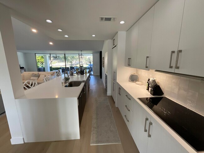 Building Photo - 79188 Bog Walk Ct