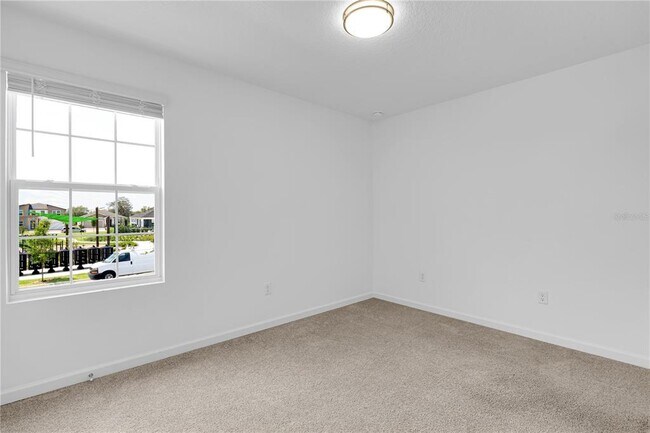 Building Photo - 1100 Lakeshore Breeze Pl