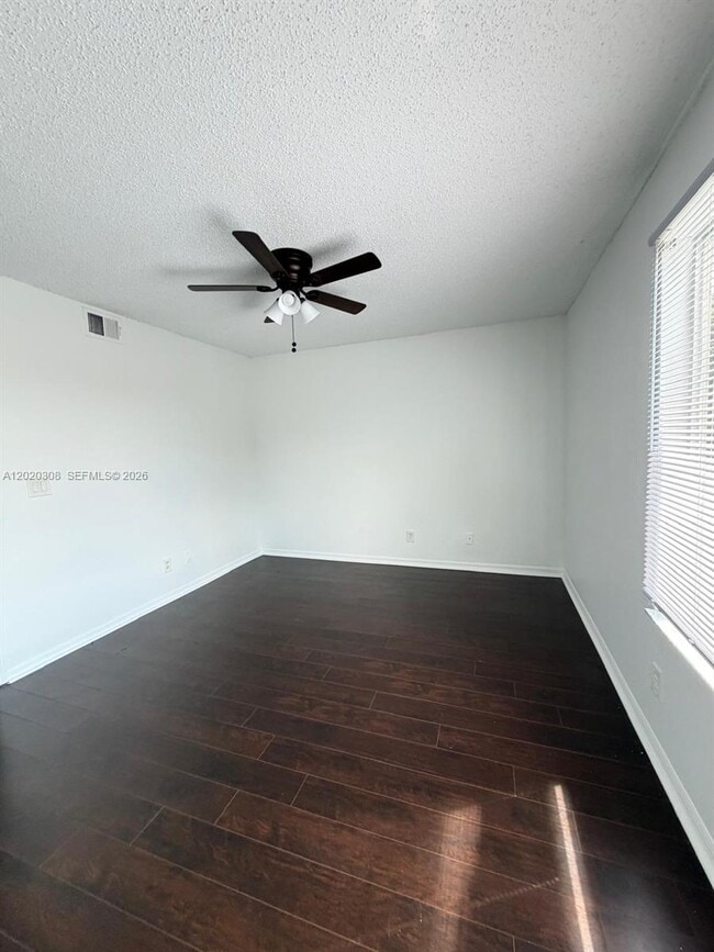 Building Photo - 12950 Vista Isles Dr