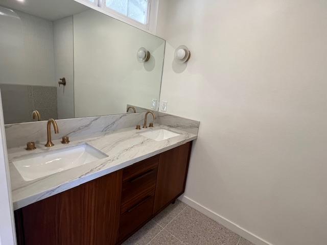 Building Photo - 2015 Elevada St