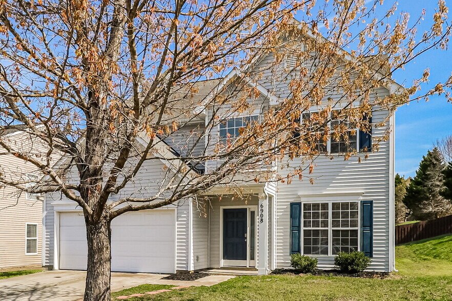 Building Photo - 6908 Sequoia Hills Dr