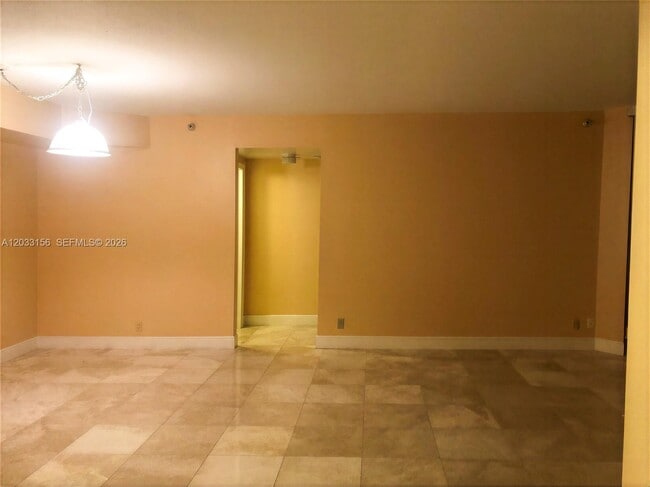 Building Photo - 3610 Yacht Club Dr